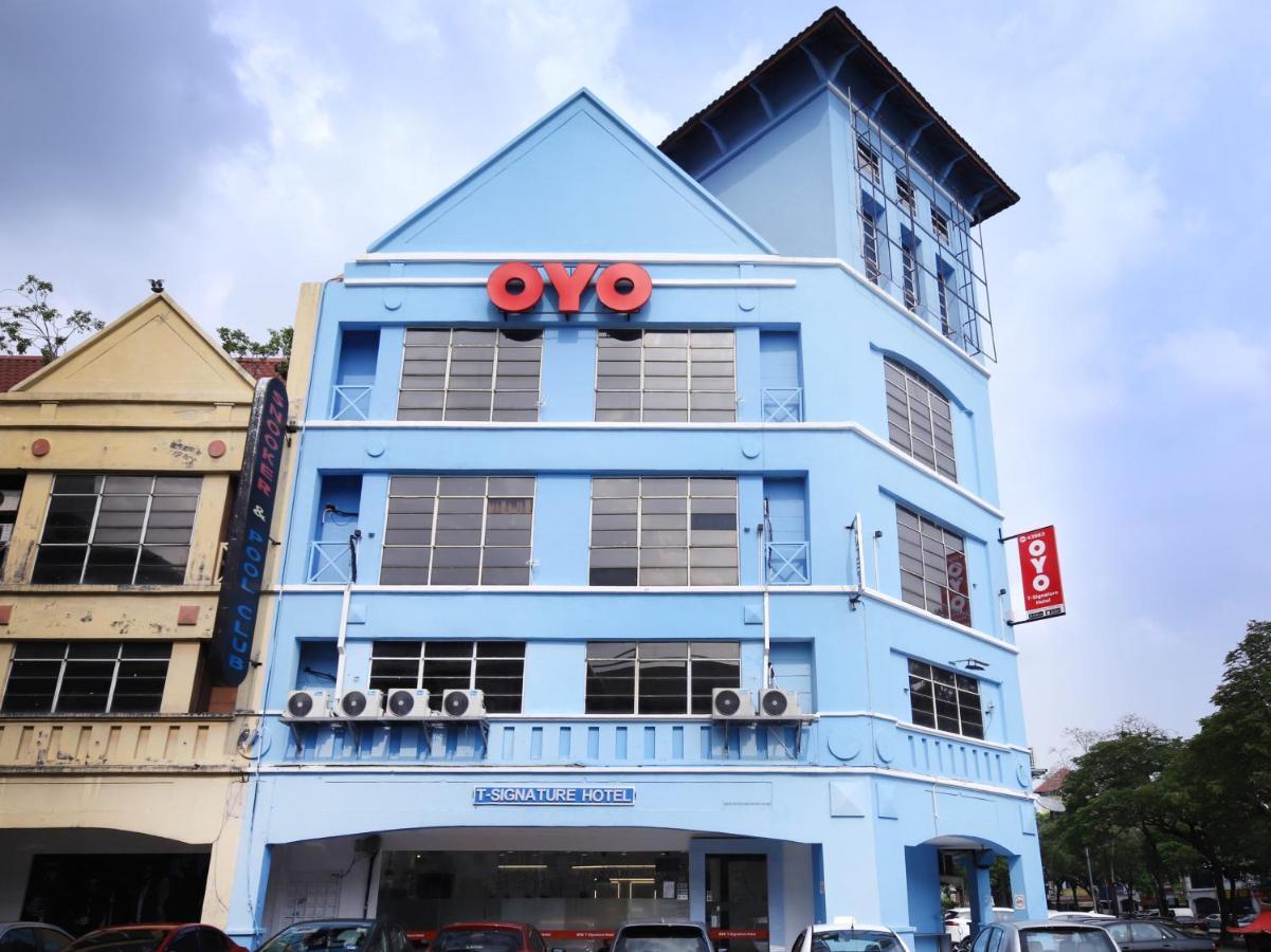 Oyo 43963 T Signature Hotel Petaling Jaya Exterior photo
